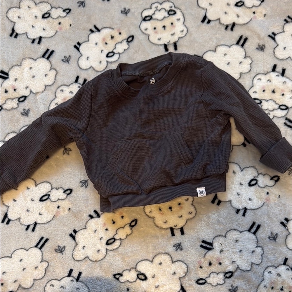 Black Crew Neck Knit Sweater